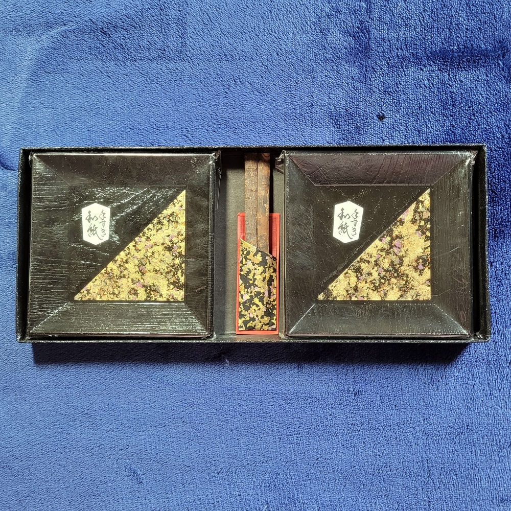 Vintage New in Box Japanese Lacquerware Plates